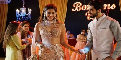Sonam Kapoor as Avni in Veere Di Wedding