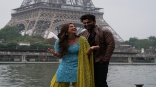 Parineeti Chopra and Arjun Kapoor in Paris at Eiffel Tower shooting for Namaste England